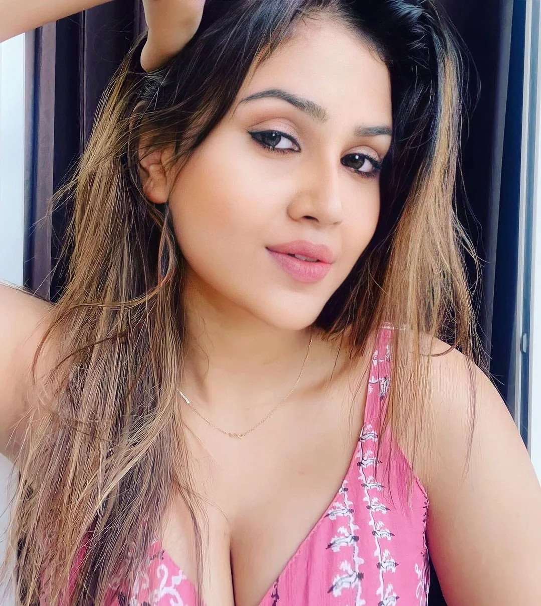 Beautiful call girls in Greater noida for nuru massage