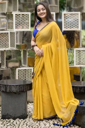 Get high-class service with the gorgeous housewife in Hyderabad