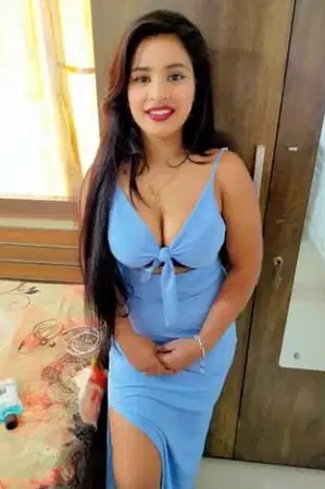 🤤 Thick and tight ass Housewife 🤩 Hyderabad Call girls for upto mark sexual treatment 💋