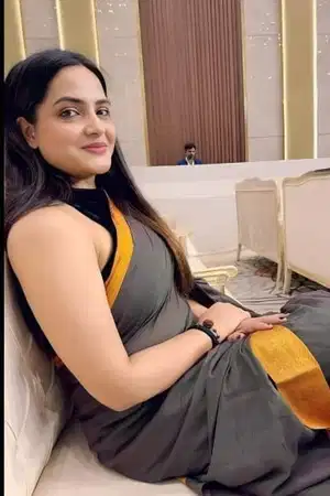 Have the darkest and wildest call girl in Agra