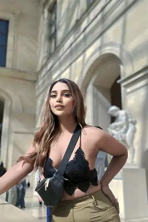VIP call girls with 24/7 hours in-call and out-call services