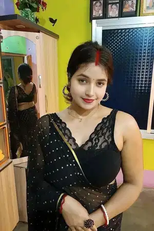 Spend delicious moments with a thick newly married call girl in Gurgaon