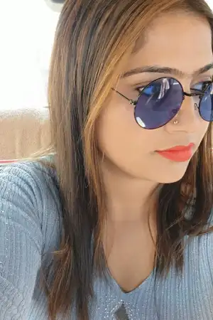 A good-looking housewife call girl in Rajkot, come and meet me.